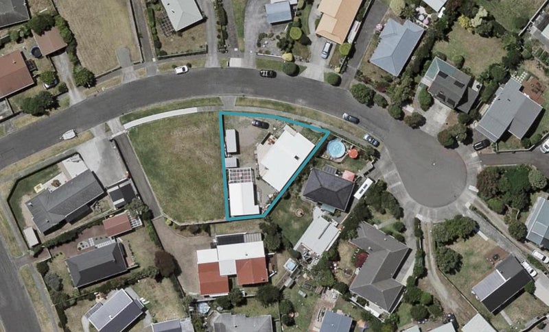 8 Tobys Way, Waikanae Beach, Waikanae - Carousel 1