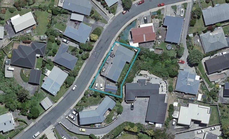 28 Carluke Street, Paparangi, Wellington - Carousel 1