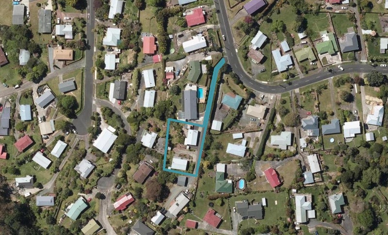33 Hilltop Avenue, Morningside, Whangarei - Carousel 1
