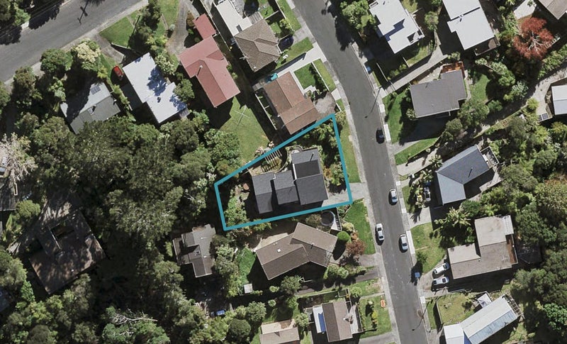 5 Glen Vista Place, Bayview, Auckland - Carousel 1