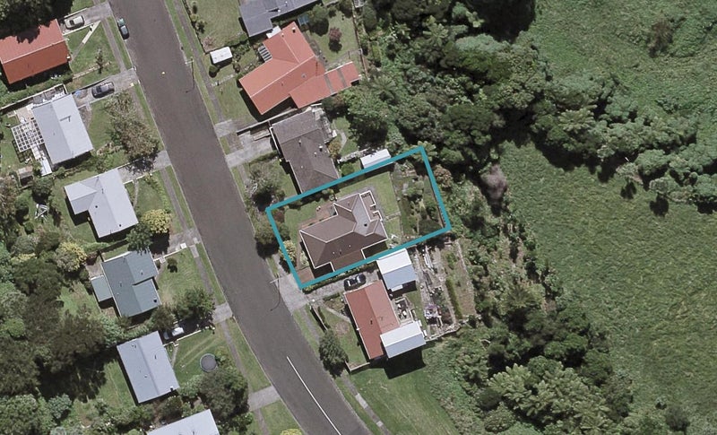 102 Riversdale Drive, Merrilands, New Plymouth - Carousel 1