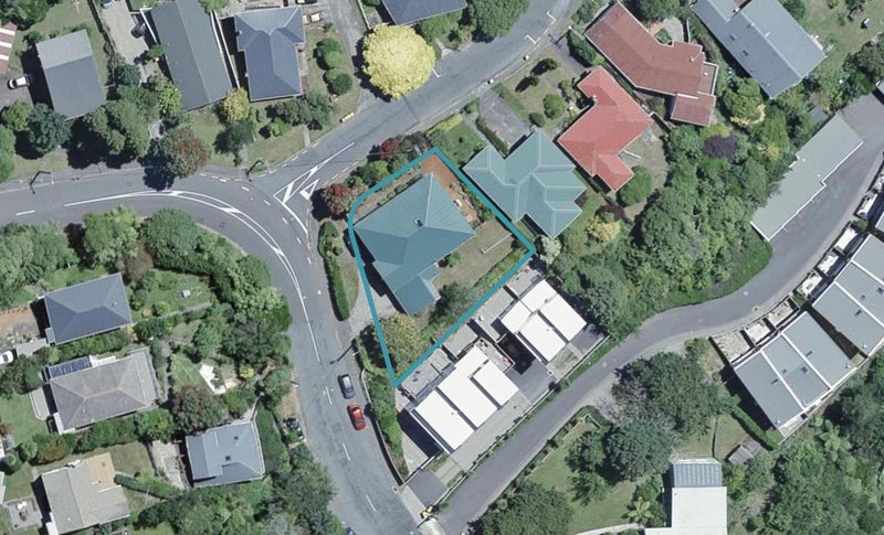 2 Khouri Avenue, Karori, Wellington - Carousel 1