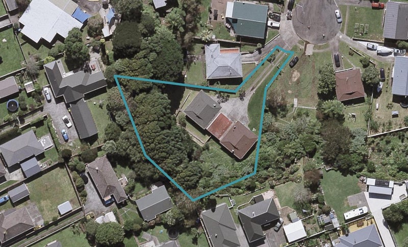 14B Brixham Place, Merrilands, New Plymouth - Carousel 1