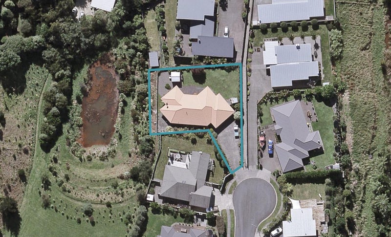 25 Montrose Place, Highlands Park, New Plymouth - Carousel 1