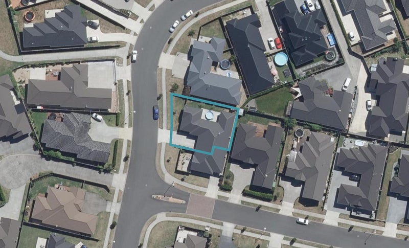 8 Arista Way, Rototuna North, Hamilton - Carousel 1