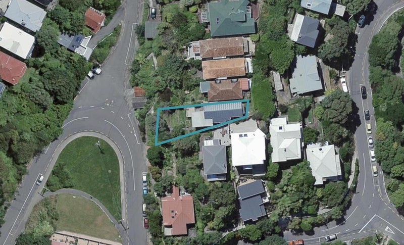 100 Kelburn Parade, Kelburn, Wellington - Carousel 1