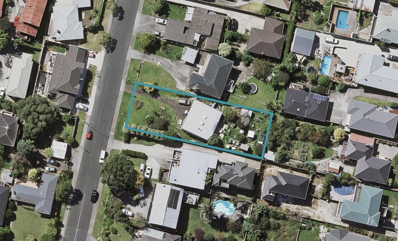 30 Lewis Road, Pakuranga, Auckland - Carousel 1