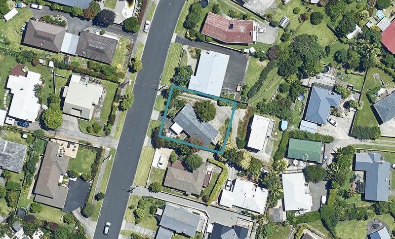 38A Brookfield Terrace, Brookfield, Tauranga - Carousel 1
