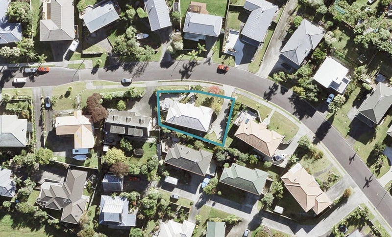 18 Donald Street, Stanmore Bay, Whangaparaoa - Carousel 1