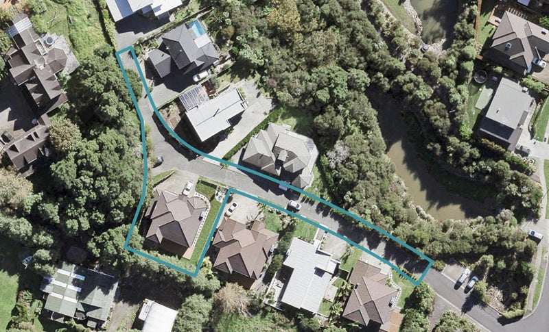 8 Ilam Lane, Fairview Heights, Auckland - Carousel 1