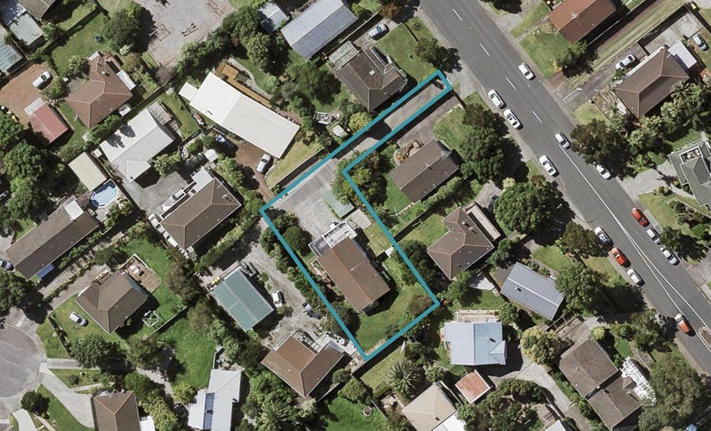 8 Meadowood Drive, Unsworth Heights, Auckland - Carousel 1