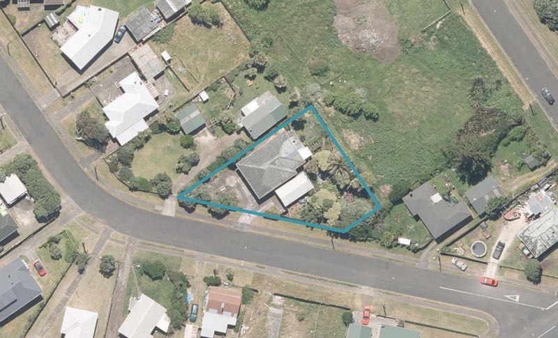 14 Ashton Terrace, Castlecliff, Whanganui - Carousel 1