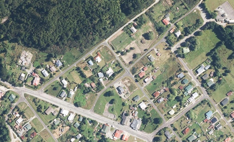 11 Kilgour Street, Blackball, Greymouth - Carousel 1
