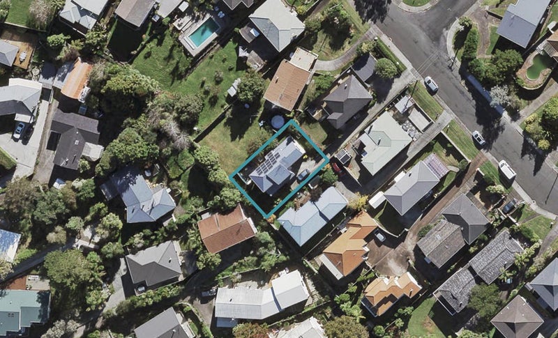 33A Monarch Avenue, Hillcrest, Auckland - Carousel 1