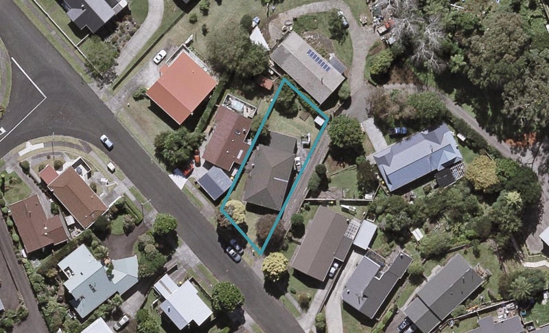 22 Magnolia Drive, Westown, New Plymouth - Carousel 1