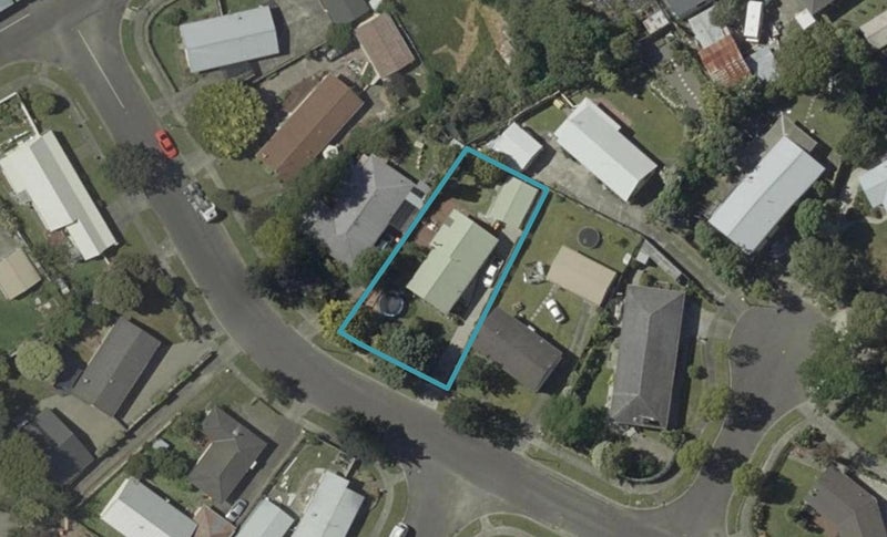 7 Escort Grove, Awapuni, Palmerston North - Carousel 1