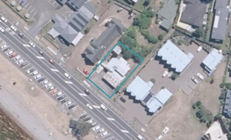 136 Lake Terrace, Taupō - Carousel 1