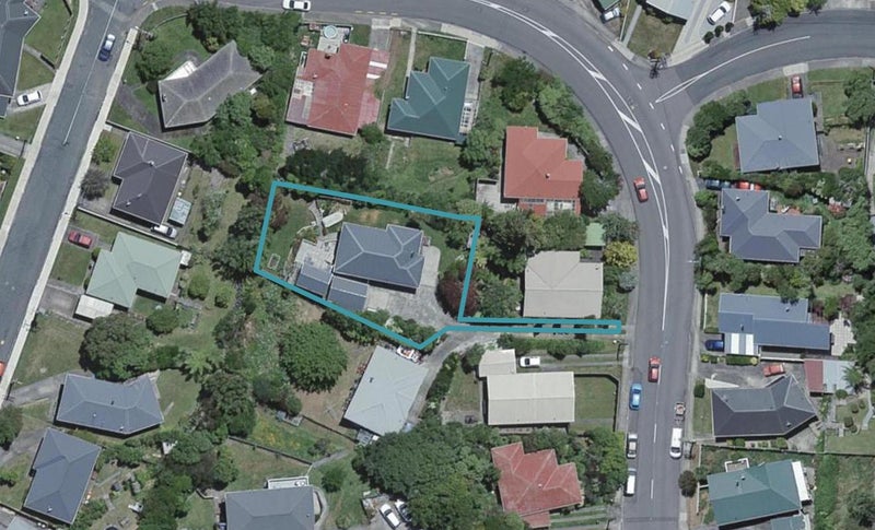 76 Beazley Avenue, Paparangi, Wellington - Carousel 1