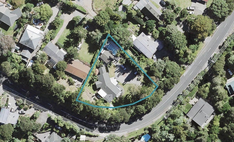 335 Huia Road, Titirangi, Auckland - Carousel 1