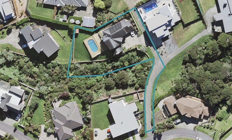 13 Schopolo Place, Schnapper Rock, Auckland - Carousel 1