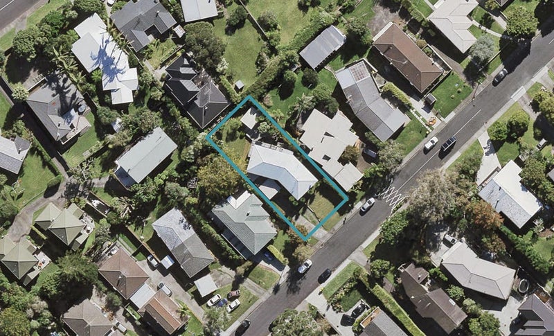 51 Alton Avenue, Hillcrest, Auckland - Carousel 1