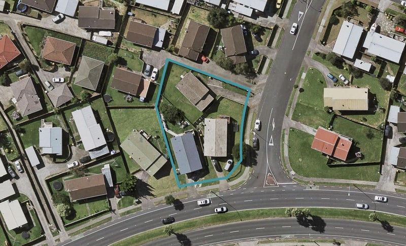 76 Te Irirangi Drive, Clover Park, Auckland - Carousel 1