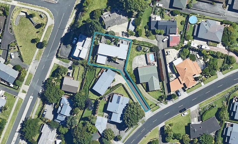 144 Hinewa Road, Otumoetai, Tauranga - Carousel 1