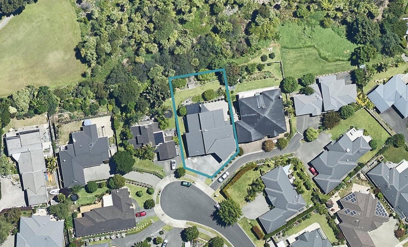 18 Saint Clements Grove, Bethlehem, Tauranga - Carousel 1