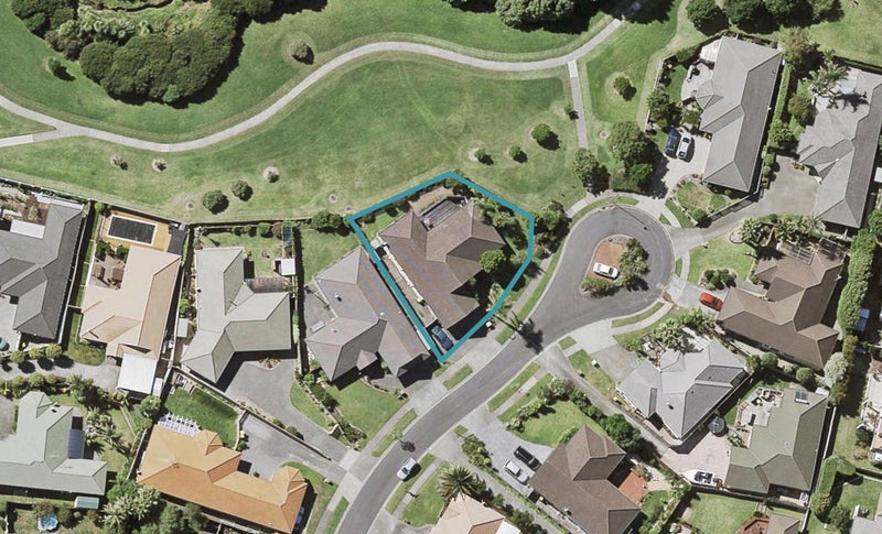 12 Mullagh Place, East Tamaki Heights, Auckland - Carousel 1