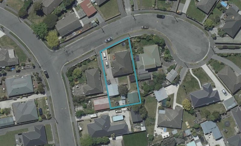 6 Quebec Place, Wainoni, Christchurch - Carousel 1