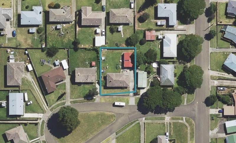 4 Davy Place, Outer Kaiti, Gisborne - Carousel 1