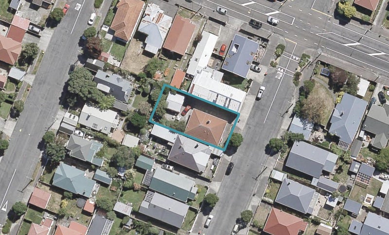 25 Collins Street, Petone, Lower Hutt - Carousel 1