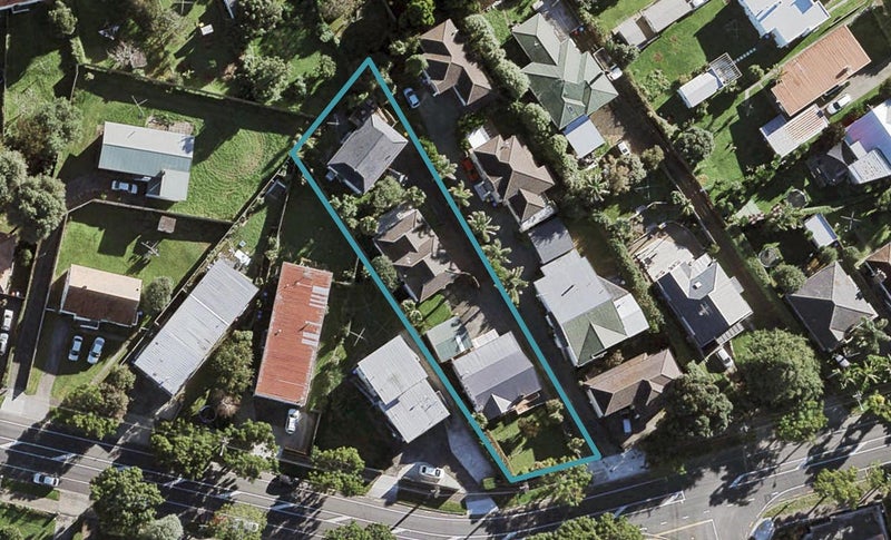 1/83 Owairaka Avenue, Owairaka, Auckland - Carousel 1