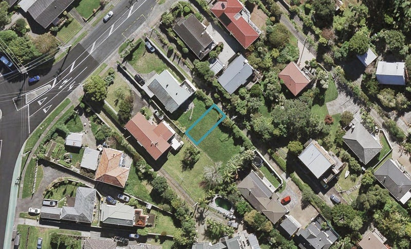 6/3 Coronation Road, Hillcrest, Auckland - Carousel 1