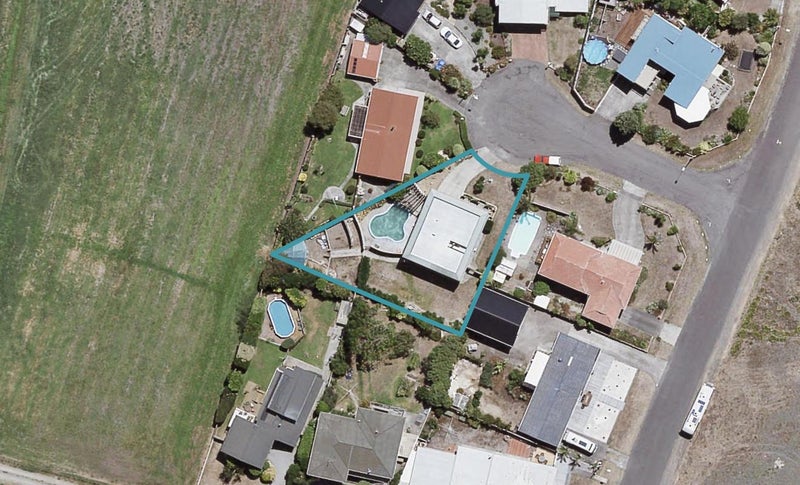 1 Bruce Place, Bay View, Napier - Carousel 1