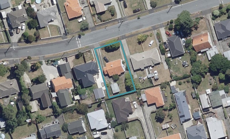 66 Alfred Street, Fairfield, Hamilton - Carousel 1