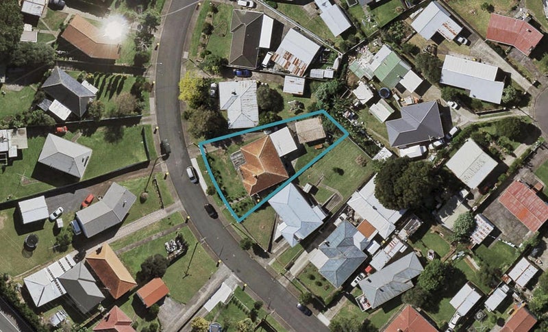 45 Clayton Avenue, Otara, Auckland - Carousel 1