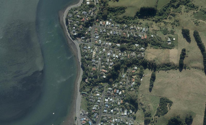 18 McLelland Street, Macandrew Bay, Dunedin - Carousel 1