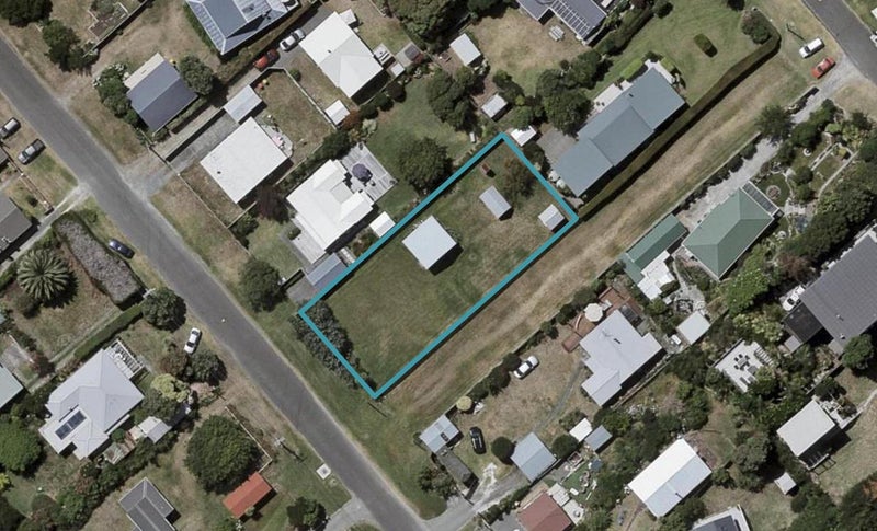 21 Hemara Street, Waikanae Beach, Waikanae - Carousel 1