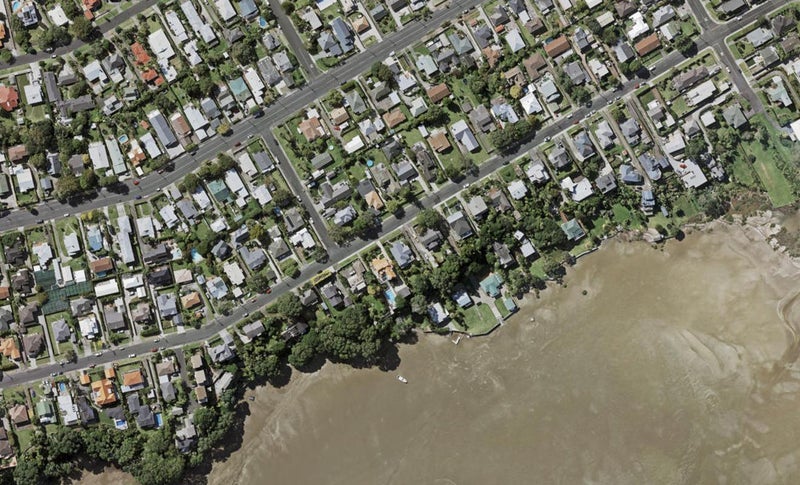 77 Norwood Road, Bayswater, Auckland - Carousel 1