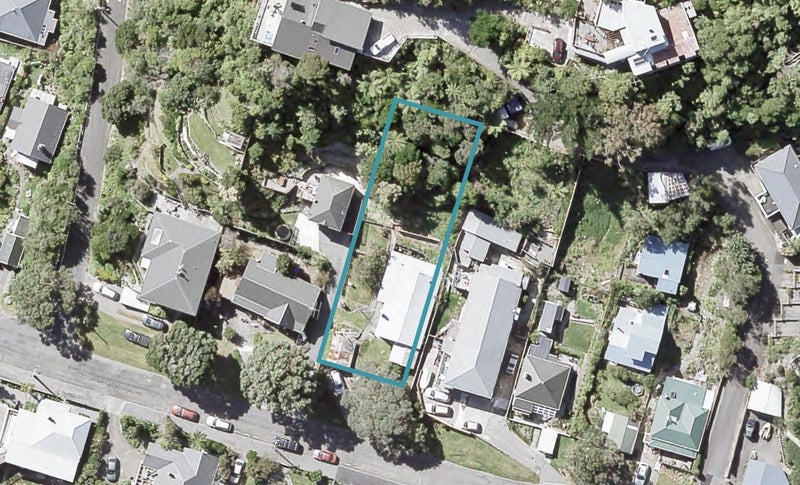 19 Totara Street, Eastbourne, Lower Hutt - Carousel 1
