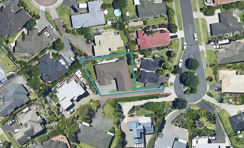 26 Amberley Crescent, Bethlehem, Tauranga - Carousel 1