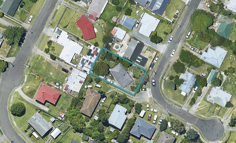 11 Bush Street, Gate Pa, Tauranga - Carousel 1