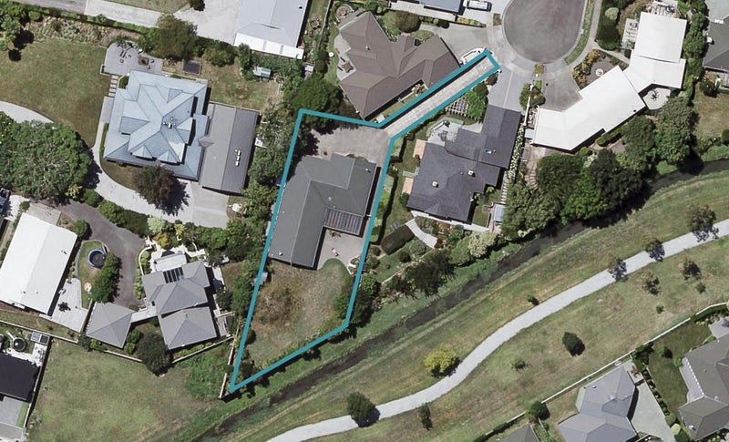 10 Irene Mooney Place, Greenmeadows, Napier - Carousel 1