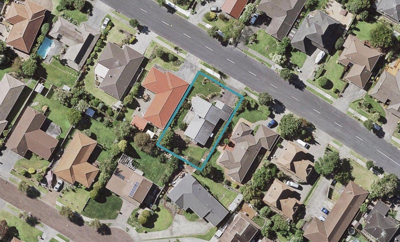 12 Orangewood Drive, Northpark, Auckland - Carousel 1