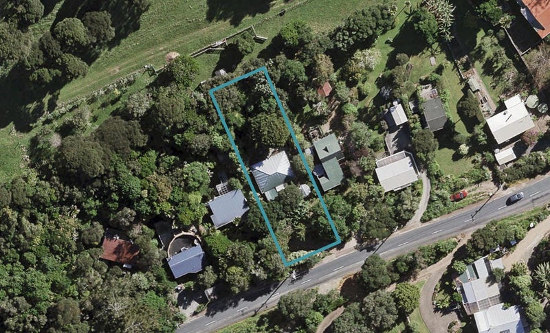 30 Junction Road, Oneroa, Waiheke Island - Carousel 1