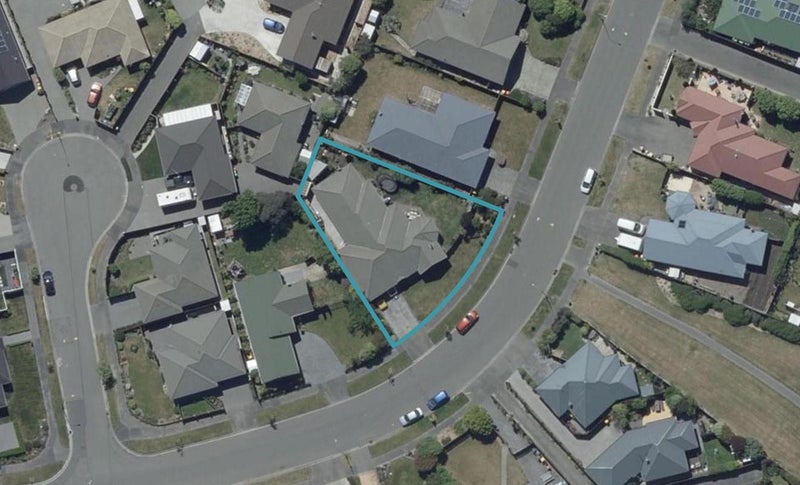 16 Surfers Place, North New Brighton, Christchurch - Carousel 1