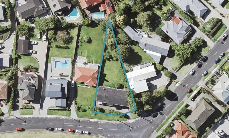 1/26 Mellons Bay Road, Mellons Bay, Auckland - Carousel 1