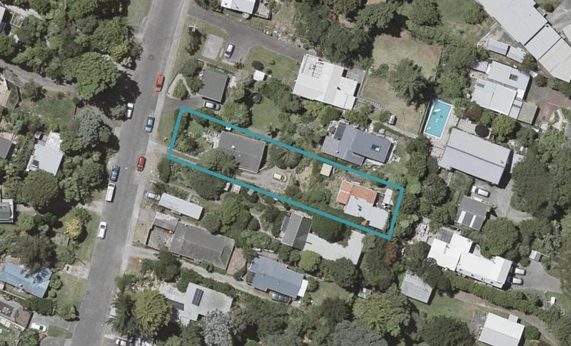 18 Clunie Avenue, Raumati South, Paraparaumu - Carousel 1