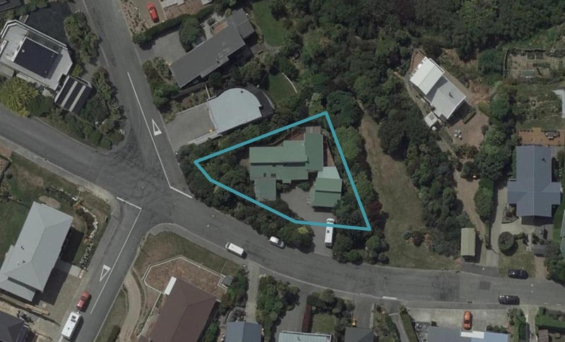 19 Koromiko Crescent, Diamond Harbour, Lyttelton - Carousel 1